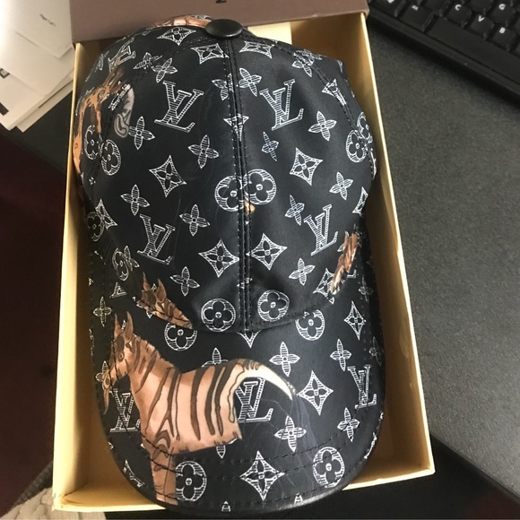 Men Hat - Picture 1 of 1